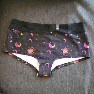 Torrid boyshort underwear Size 3 22 3X black celestial purple orange lace